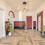 The Pocklington - The New Walk Suite